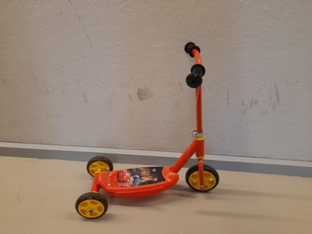 24700-Kindersteep (code 213) merk StreetX