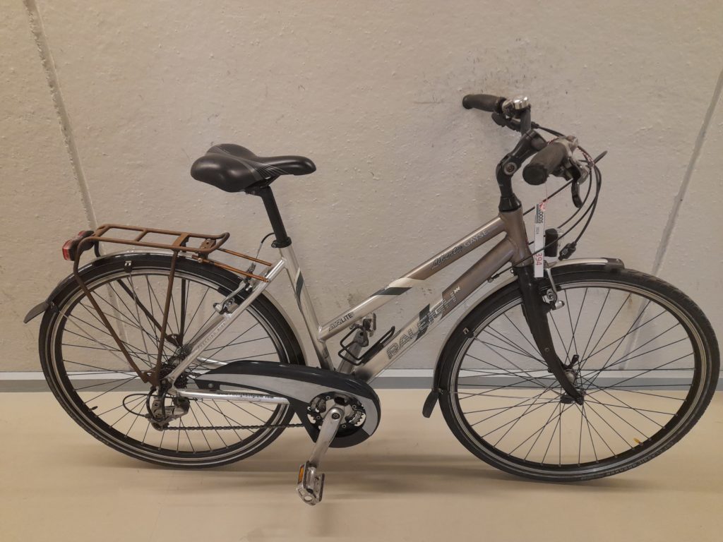 25888-Damesfiets (code 394) merk Raleigh