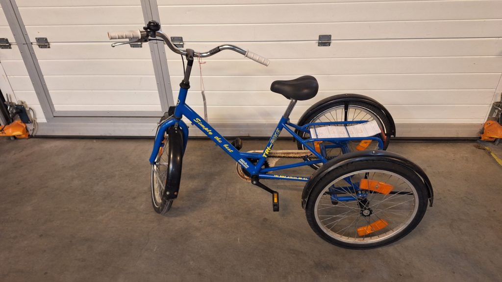 26294-3 wielen (code 32) Tri Bike