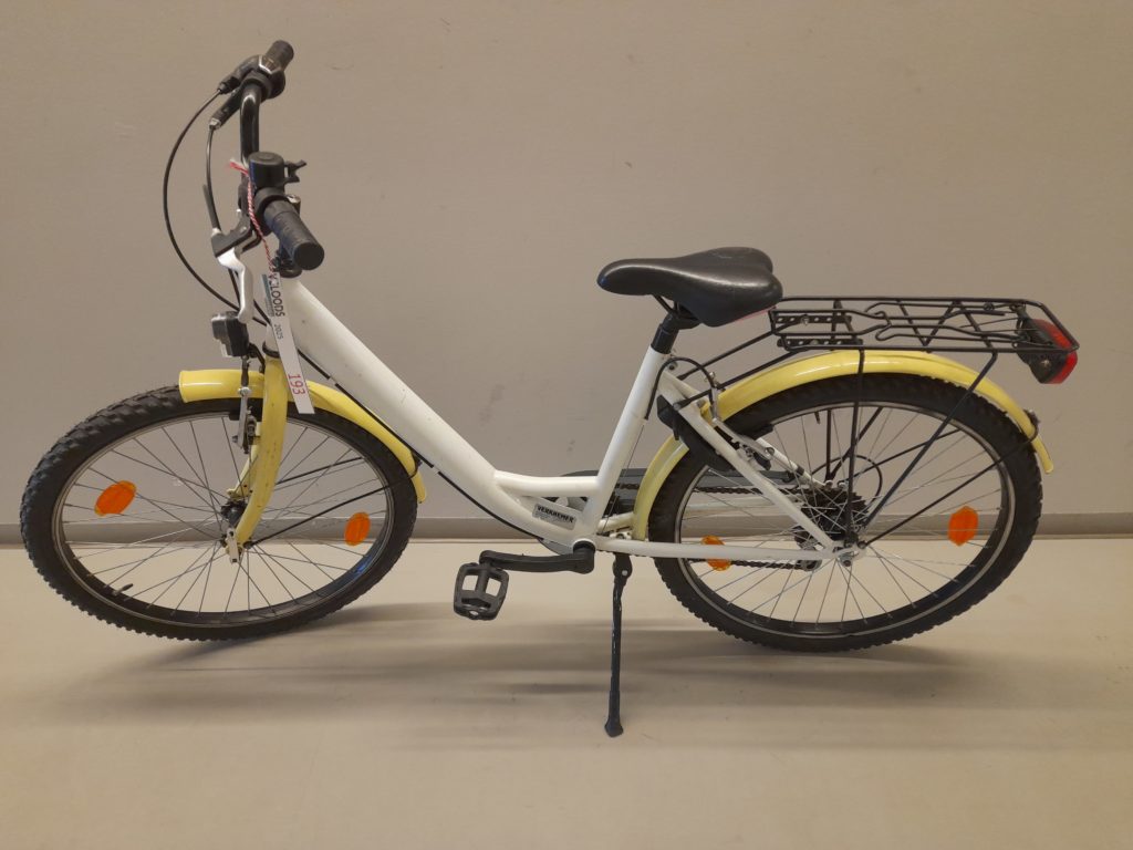 27330-Kinderfiets (code 193) merk geen