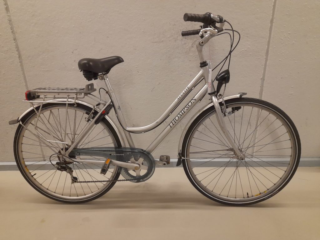 27722-Damesfiets (code 257) merk Thompson