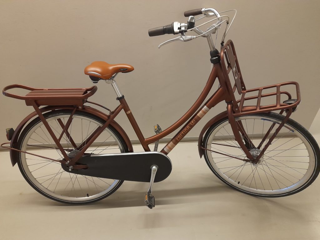 28760-Damesfiets (code 234) merk Cortina