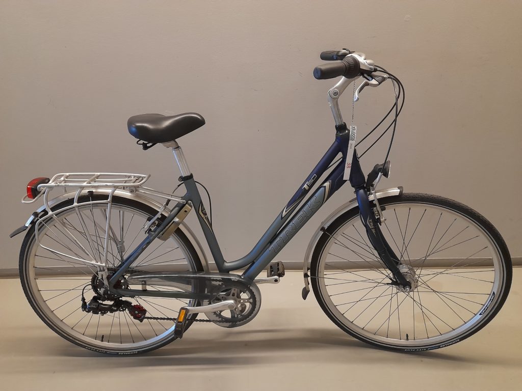 28750-Damesfiets (code 38) merk Trek