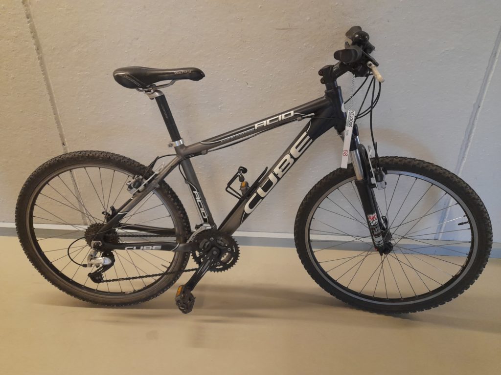 28794-Herenfiets (code 68) merk Cube